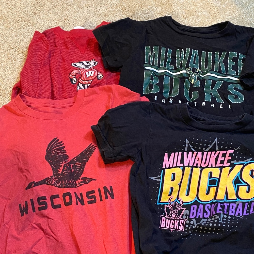 Wisconsin Kids Size Small Graphic T-shirt Lot